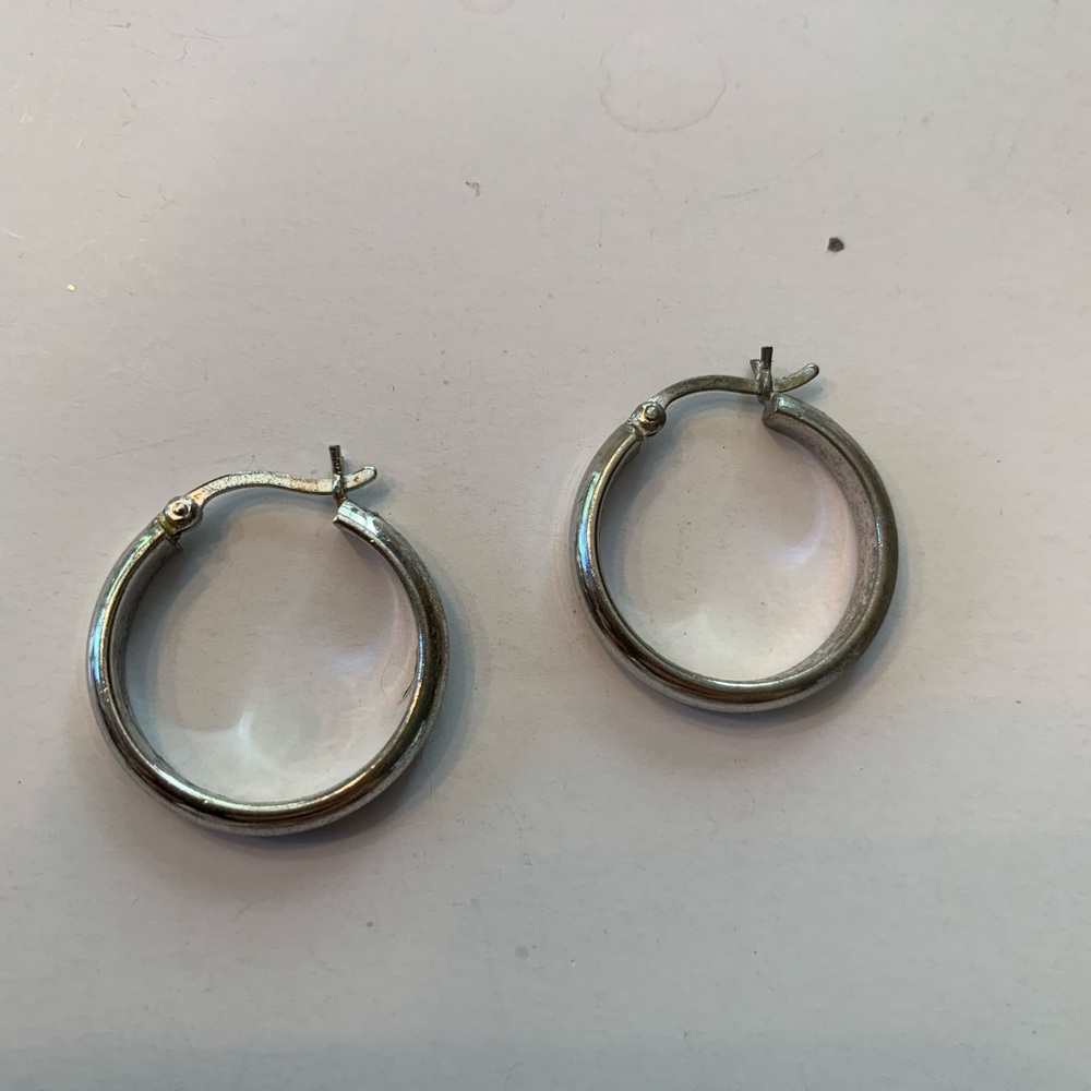 Sterling Silver Hoop Earrings. - Picture 4 of 6
